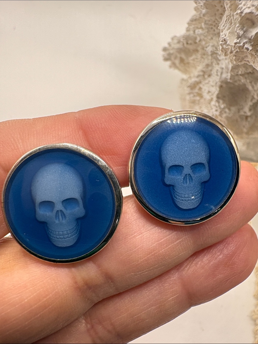 Alexander McQueen Blue Skull Cufflinks - Men's or Women’s Accessory